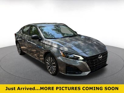 Used 2025 Nissan Altima 2.5 SV