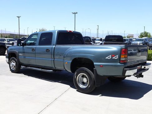 Used 2007 Chevrolet Silverado 3500 LT w/ Heavy-Duty Power Package AWD/4WD image 4