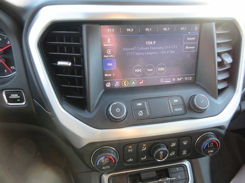 Used 2022 GMC Acadia SLT w/ Elevation Edition FWD image 32