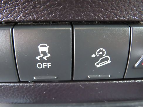 Used 2018 Jeep Wrangler Unlimited Sport S AWD/4WD image 10