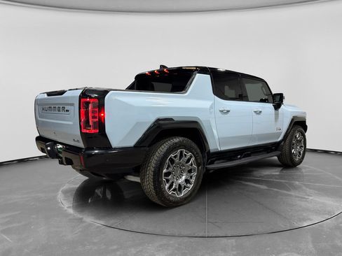 Used 2025 GMC Hummer EV 3X AWD/4WD image 40