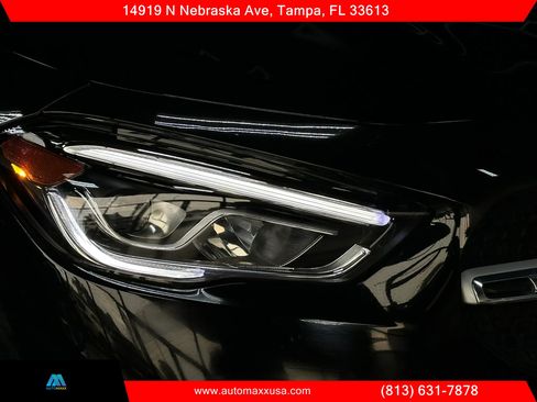 Used 2021 Mercedes-Benz GLA 250 4MATIC w/ Premium Package image 3