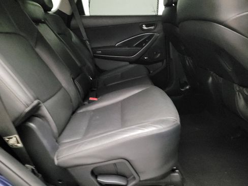 Used 2017 Hyundai Santa Fe SE image 19