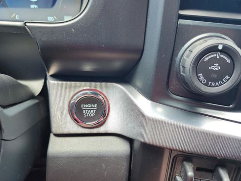 Used 2024 Ford F250 Platinum AWD/4WD image 27