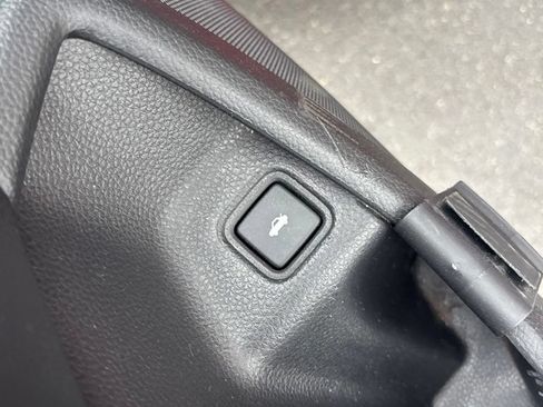Used 2019 Honda Accord Sport image 18