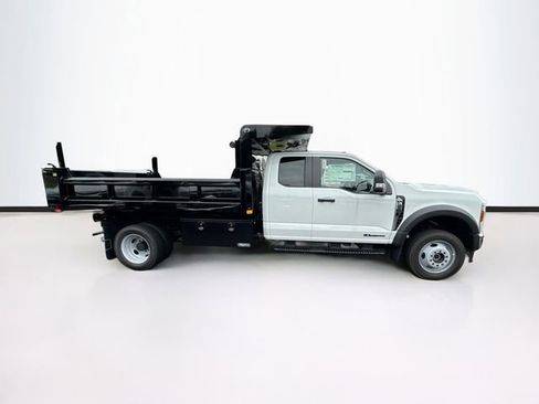 New 2025 Ford F550 4x4 Supercab Super Duty image 19