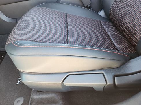 New 2026 Nissan Kicks SR image 20