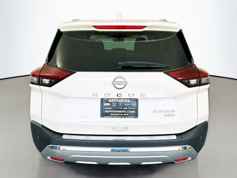 Certified 2023 Nissan Rogue Platinum w/ Platinum Premium Package AWD/4WD image 6