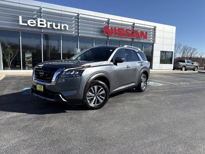 Used 2025 Nissan Pathfinder SL