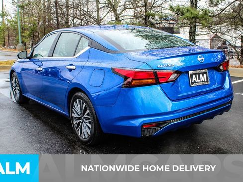 Used 2025 Nissan Altima 2.5 SV image 4
