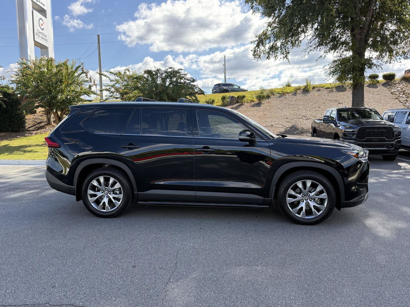 Used 2024 Toyota Grand Highlander FWD image 6