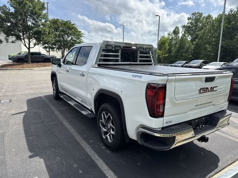 Used 2024 GMC Sierra 1500 SLT w/ SLT Premium Plus Package AWD/4WD image 10