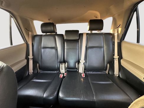 Used 2013 Toyota 4Runner SR5 image 12