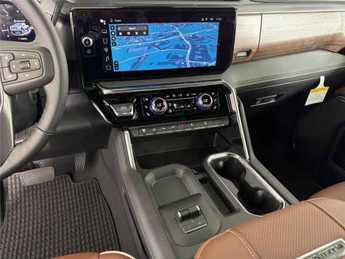 New 2026 GMC Sierra 2500 Denali Ultimate AWD/4WD image 29