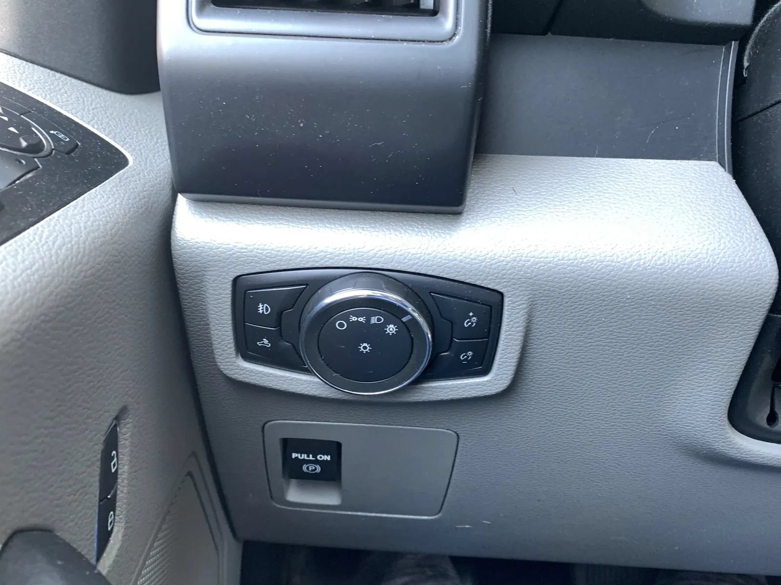 Used 2019 Ford F150 XL w/ Equipment Group 101A Mid RWD image 16