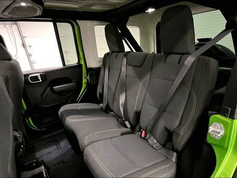 Used 2025 Jeep Wrangler Sport S image 21