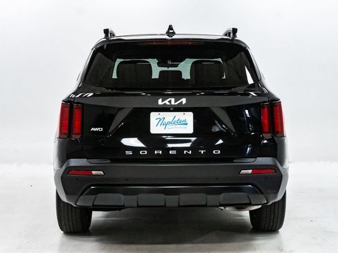 Certified 2022 Kia Sorento S w/ Panoramic Sunroof Package AWD/4WD image 34