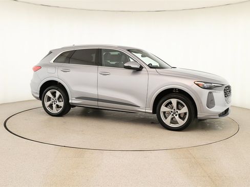 New 2025 Audi Q5 2.0T Premium Plus image 9