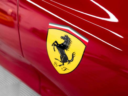 Used 2018 Ferrari 812 Superfast RWD image 23