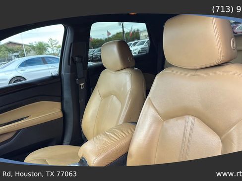 Used 2014 Cadillac SRX Luxury w/ Driver Awareness Package image 21