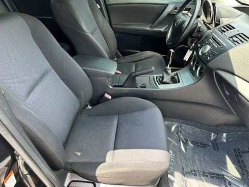 Used 2011 MAZDA MAZDA3 i Touring FWD image 16