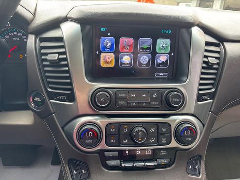 Used 2018 Chevrolet Suburban LT image 40