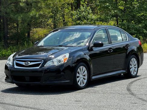 Used 2011 Subaru Legacy 3.6R Limited image 3