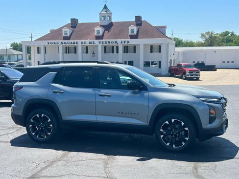 Used 2026 Chevrolet Equinox RS image 4