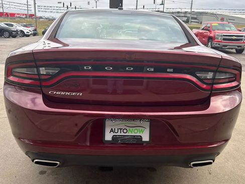 Used 2021 Dodge Charger SXT w/ Leather Interior Group image 6