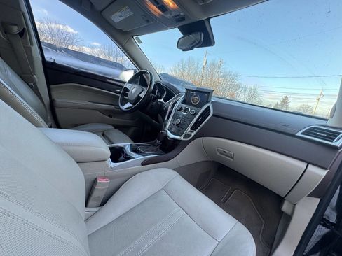 Used 2012 Cadillac SRX Luxury image 26