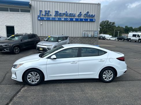 Used 2020 Hyundai Elantra SE w/ Cargo Package (C1) FWD image 6