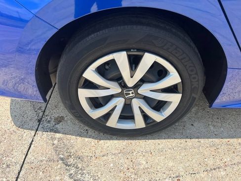 Used 2024 Honda Civic LX image 13