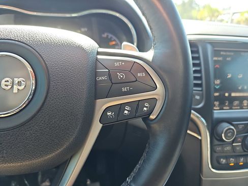 Used 2017 Jeep Grand Cherokee Summit w/ Platinum Series Group AWD/4WD image 21