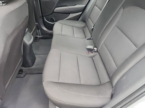 Used 2019 Hyundai Elantra SE w/ Cargo Package FWD image 32