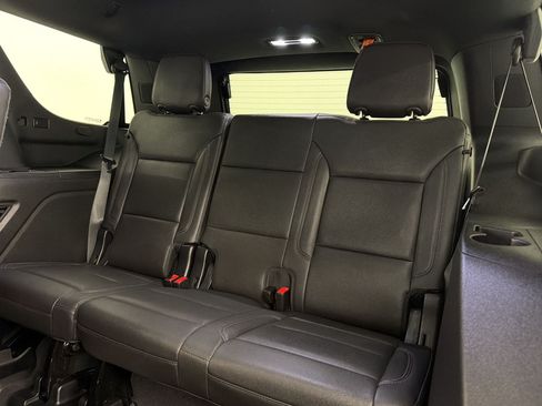 Used 2023 Chevrolet Tahoe Z71 AWD/4WD image 35