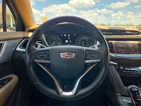 Used 2023 Cadillac XT6 Sport w/ Platinum Package AWD/4WD image 17