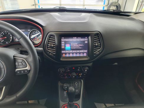 Used 2021 Jeep Compass Trailhawk image 14