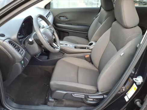 Used 2021 Honda HR-V LX image 15