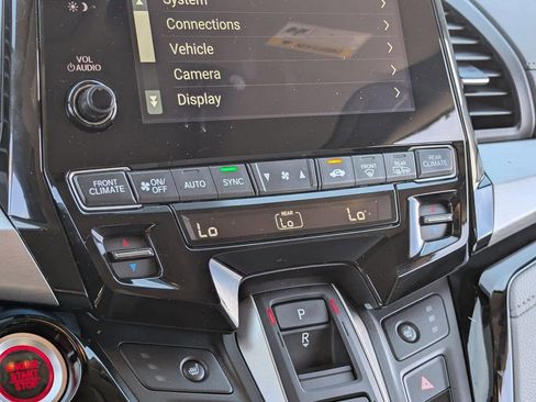 Certified 2024 Honda Odyssey Touring image 26