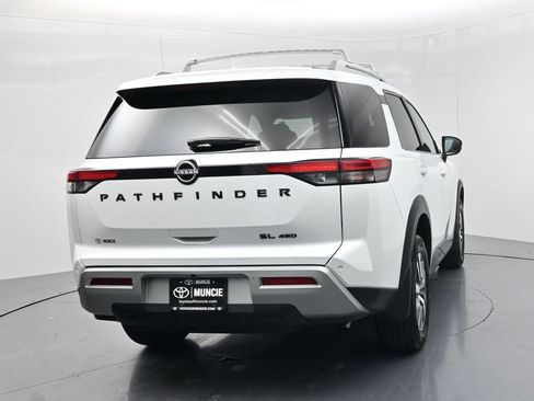 Used 2025 Nissan Pathfinder SL w/ Black Appearance Package AWD/4WD image 7