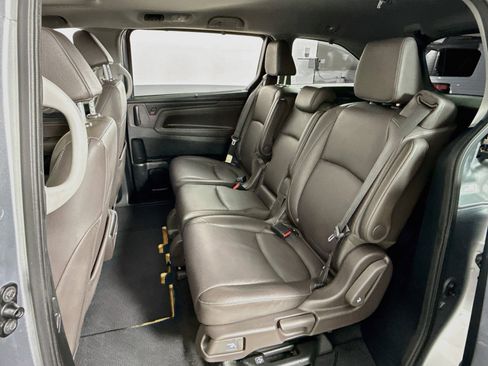 Used 2022 Honda Odyssey EX-L image 11