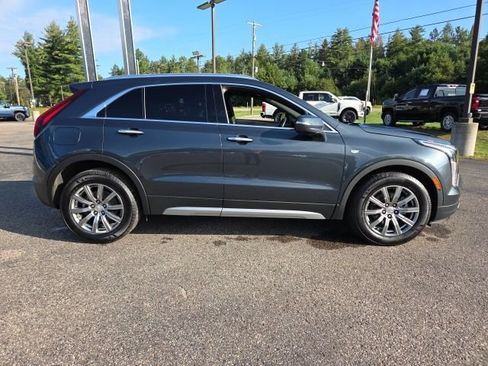 Used 2021 Cadillac XT4 Premium Luxury w/ Sun And Sound Package AWD/4WD image 8