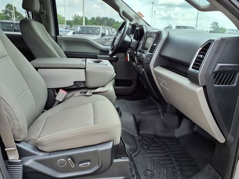 Used 2015 Ford F150 XLT w/ Equipment Group 302A Luxury AWD/4WD image 19