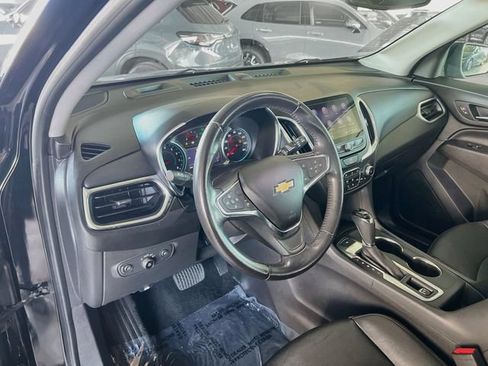 Used 2020 Chevrolet Equinox LT w/ Midnight Edition FWD image 11