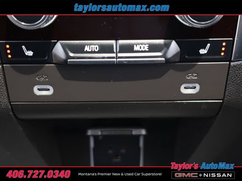 Used 2024 GMC Yukon AT4 w/ Technology Package AWD/4WD image 39