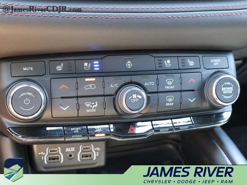 Used 2021 Dodge Durango R/T w/ Blacktop Package AWD/4WD image 37