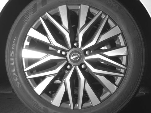 Used 2025 Nissan Altima 2.5 SV image 13