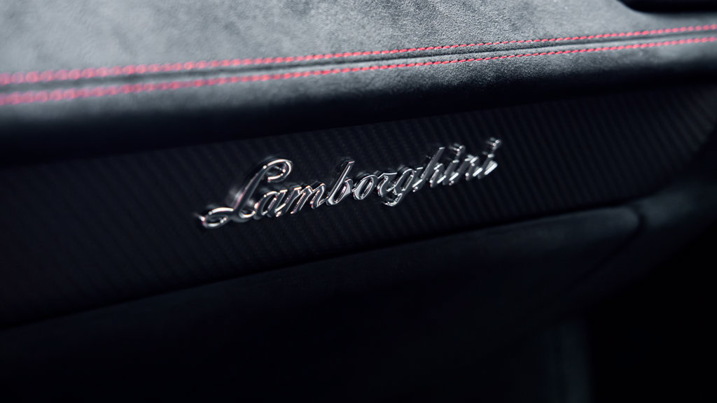 Used 2022 Lamborghini Huracan STO RWD image 28