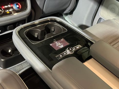 Used 2018 Lincoln Navigator L Black Label image 44