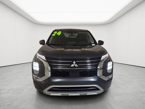 Used 2024 Mitsubishi Outlander SE AWD/4WD image 23